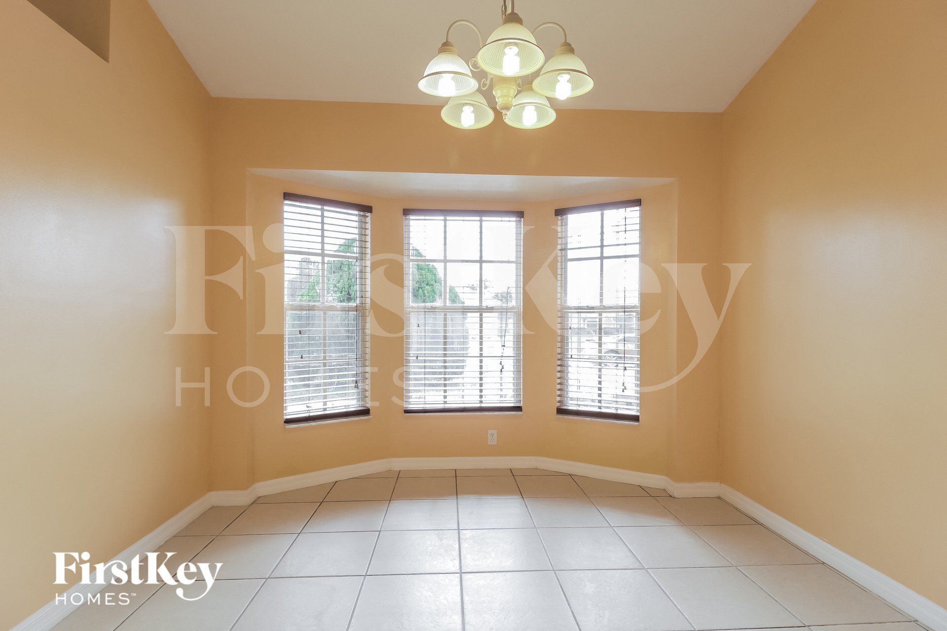 Building Photo - 471 Firestone St NE