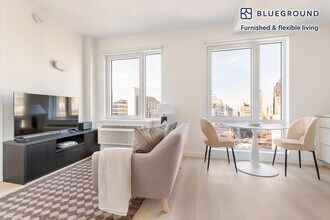 Building Photo - 150 Lawrence St