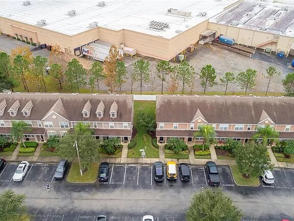 Front 8 - 11658 Declaration Dr