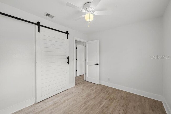 Building Photo - 8405 Stillbrook Ave
