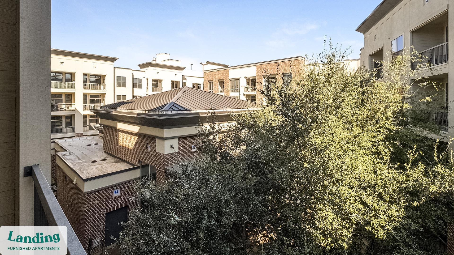 Building Photo - 2626 Fountain View Dr