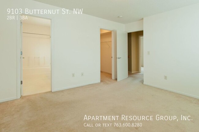 Building Photo - Spacious 2bed/2.5bath townhome for rent at...