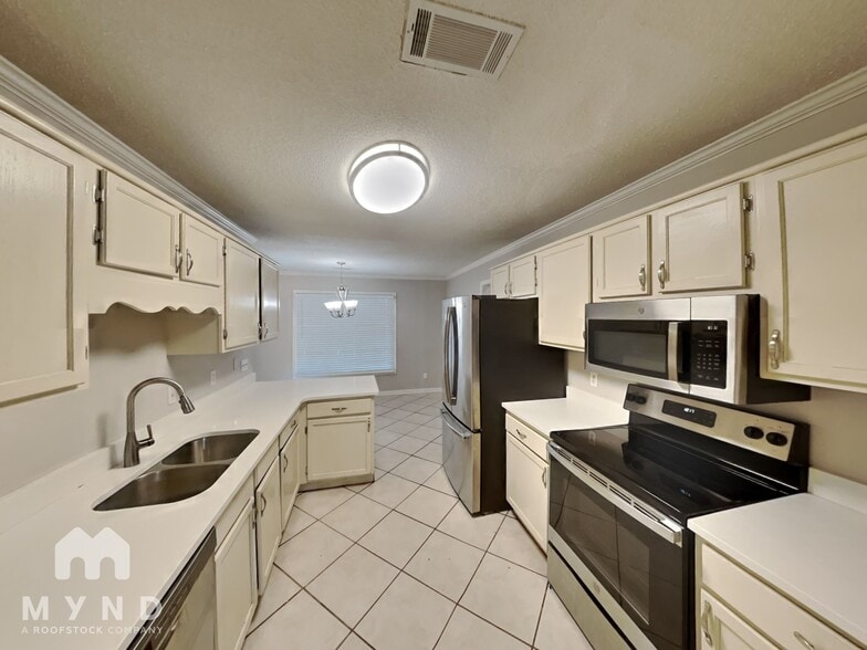 Building Photo - 1351 Sandy Stone Ln