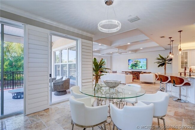 Building Photo - 1528 NE Outrigger Landings Dr