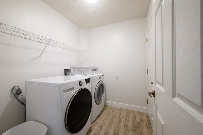 Building Photo - 12803 Maribou Cir