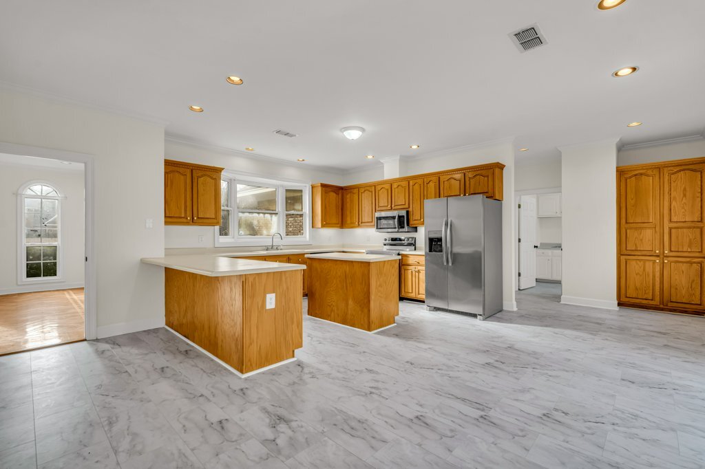 Building Photo - 415 Megan Ln