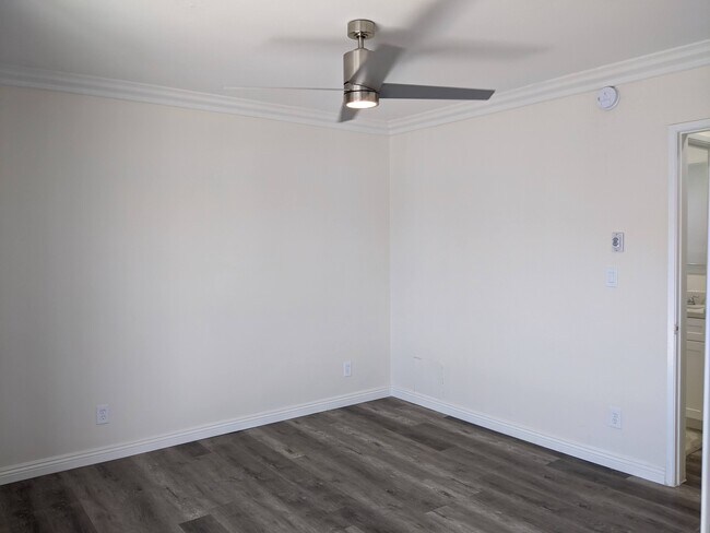 Building Photo - Camellia Arms