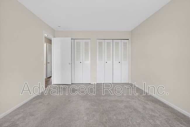 Building Photo - 211 Crocker Dr