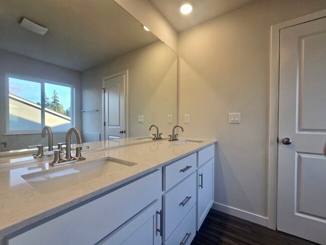 Building Photo - 8723 126th St Ct E