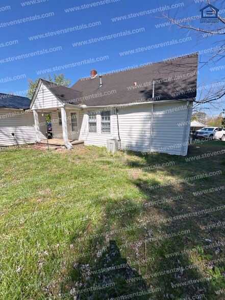 Building Photo - 601 Bradley Dr