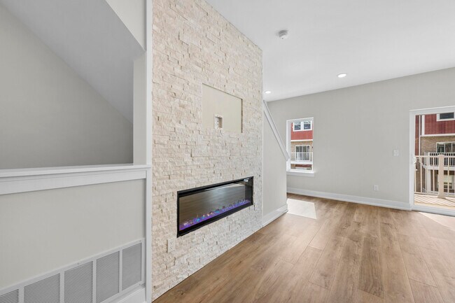 Building Photo - 4849 Lismore Ln
