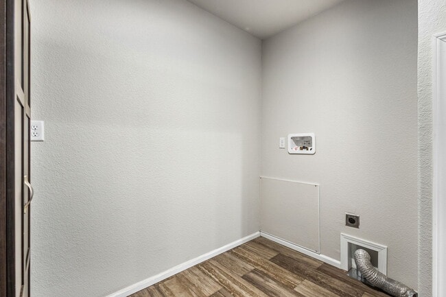 Building Photo - 7988 Marion Rd SE