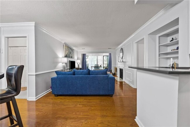Building Photo - 25108 Plantation Dr NE