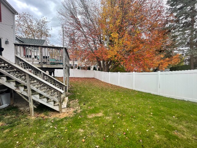 Building Photo - 431 Winnacunnet Rd