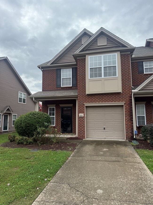 Building Photo - Location, Location, Location!