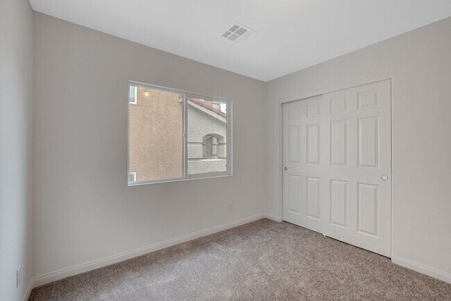 Building Photo - 7027 Jasper Hill Way
