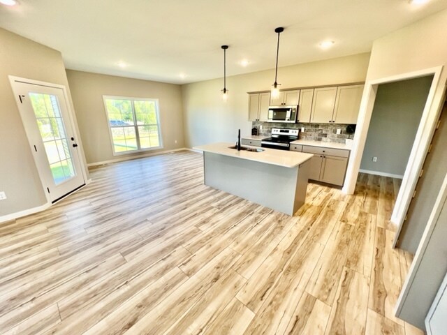 Building Photo - 8000 JT Ct