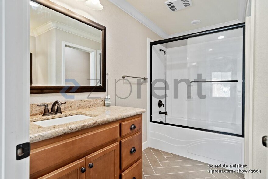 Building Photo - 25937 Dollar St