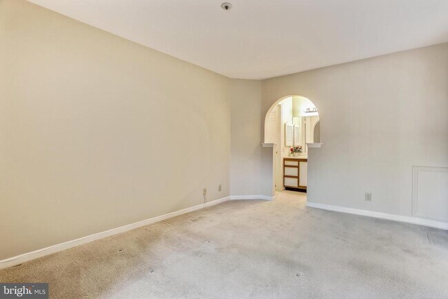 Building Photo - 5821 Inman Park Cir