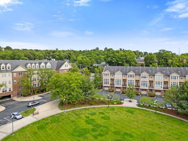 Building Photo - 2 Powder Mill Square