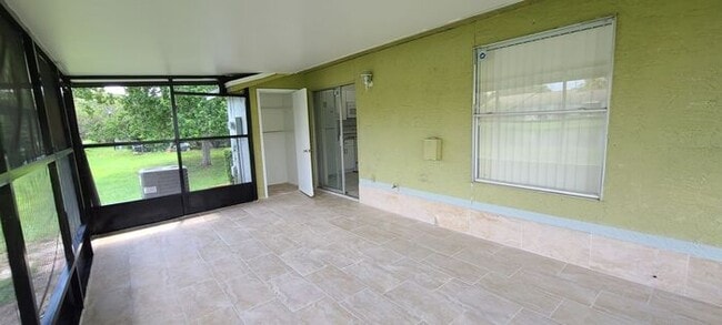 Building Photo - Condo in Chelsea Square, Kissimmee