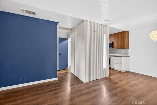 Building Photo - 2820 N Arcadia Ct