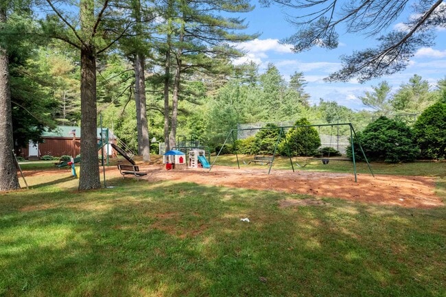 Building Photo - 25 Hilltop Dr