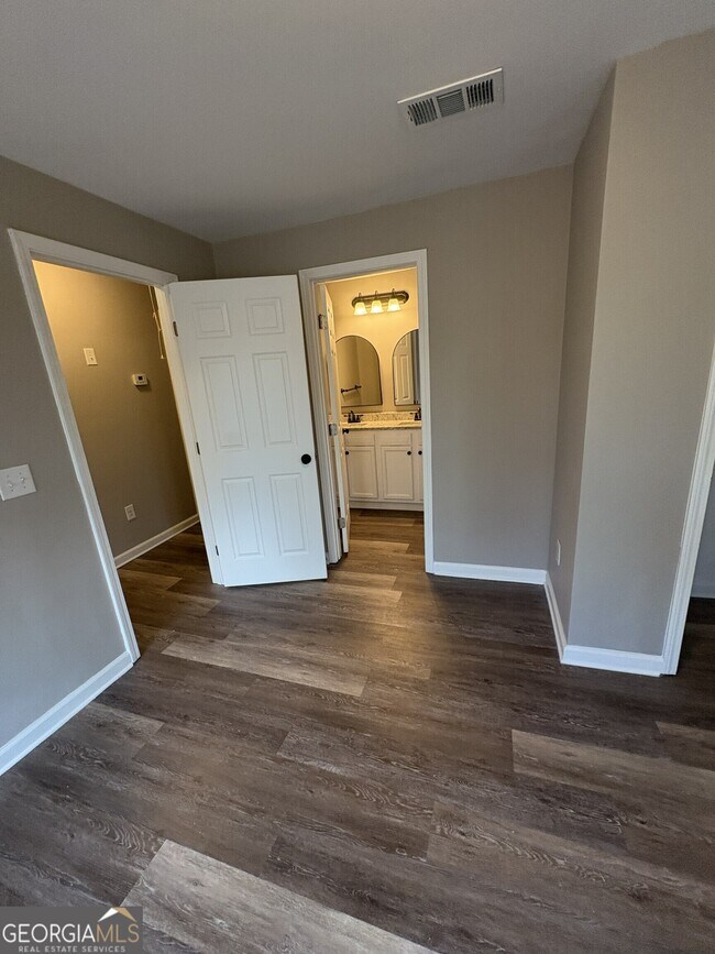 Building Photo - 403 Westchester Blvd NW