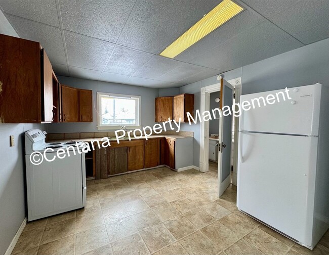 Building Photo - 816 Caledonia St
