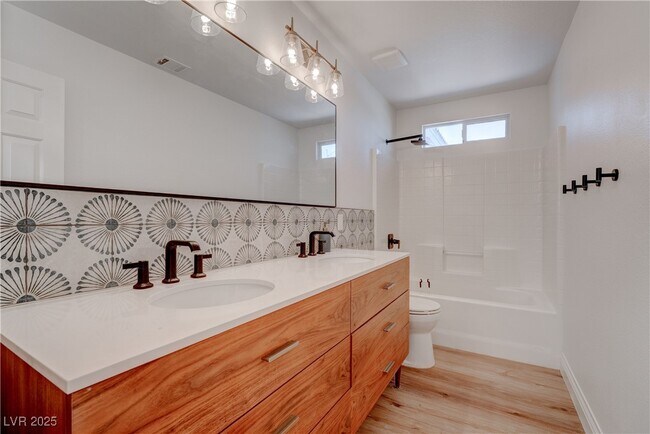 Building Photo - 10018 Twilight Canyon Ct