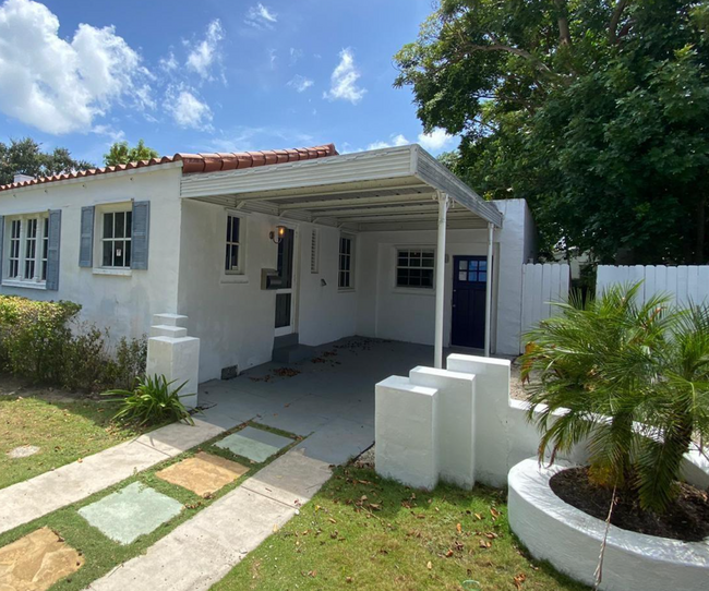 Building Photo - 668 NW 72nd Terrace