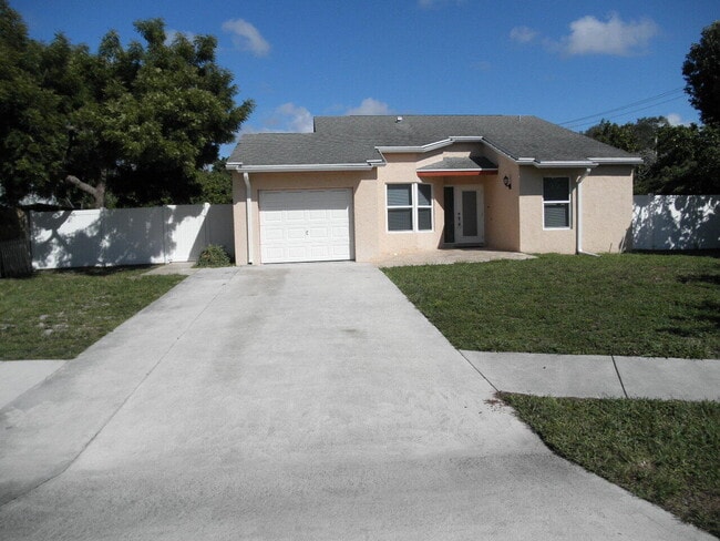 Primary Photo - 401 NW 23rd St