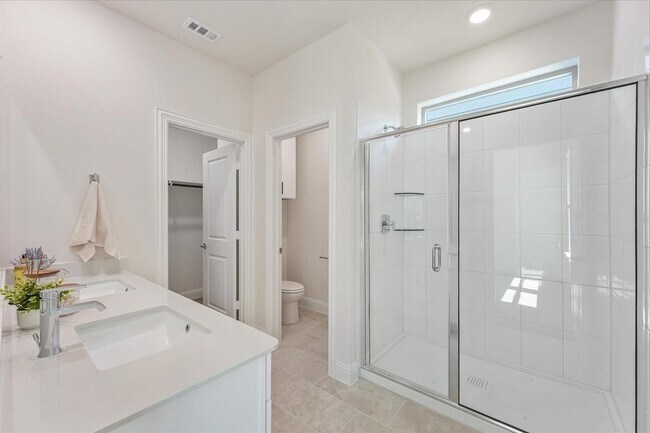 Building Photo - 4550 Community Ct
