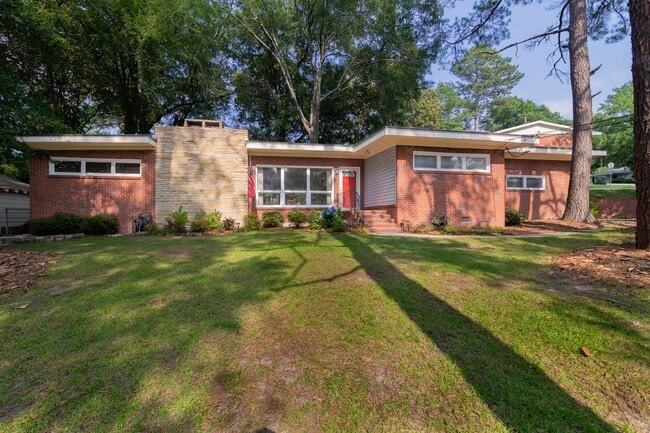 Building Photo - Furnished Midtown 4 Bedroom/2 Bath Home, C...