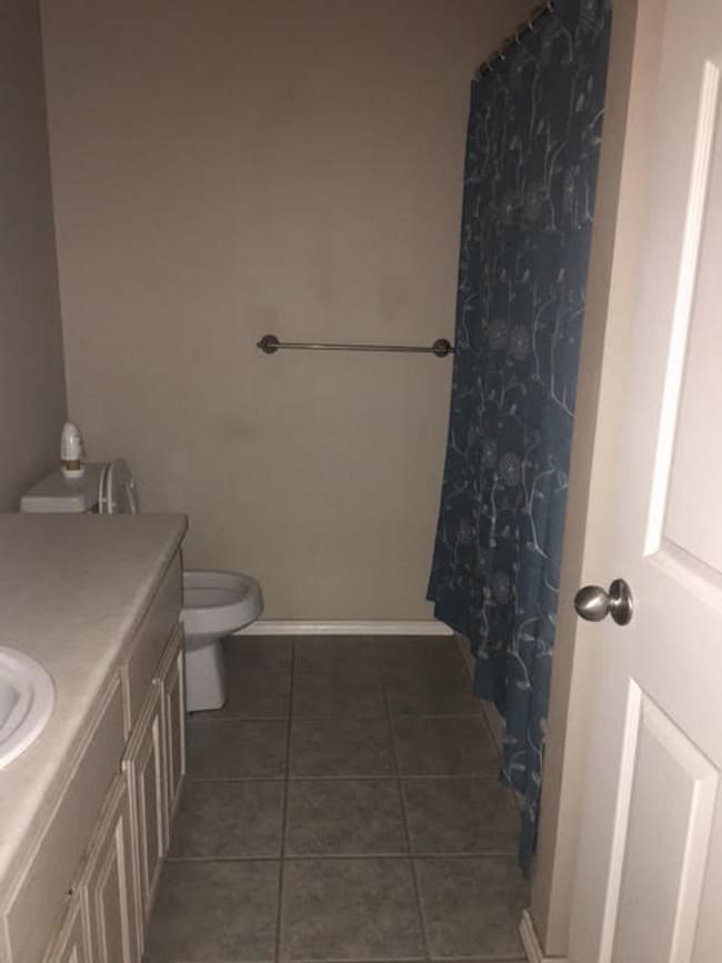 Building Photo - 360 Anderson Rd