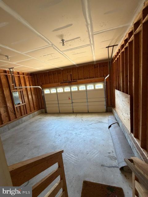 Building Photo - 211 Dogwood Ave