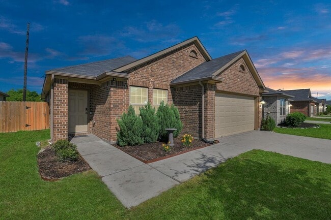 Building Photo - 7230 Victorville Dr