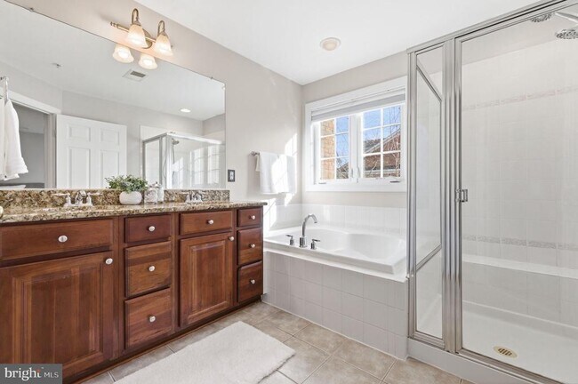 Building Photo - 7996 Reserve Way