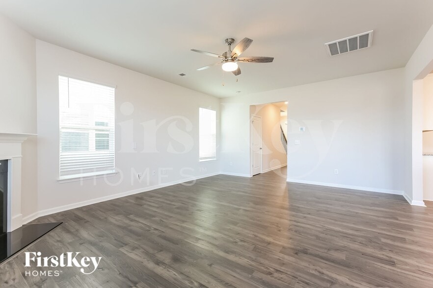 Building Photo - 608 Goldburn Wy