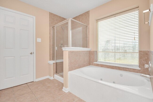 Building Photo - 174 Shiloh Dr