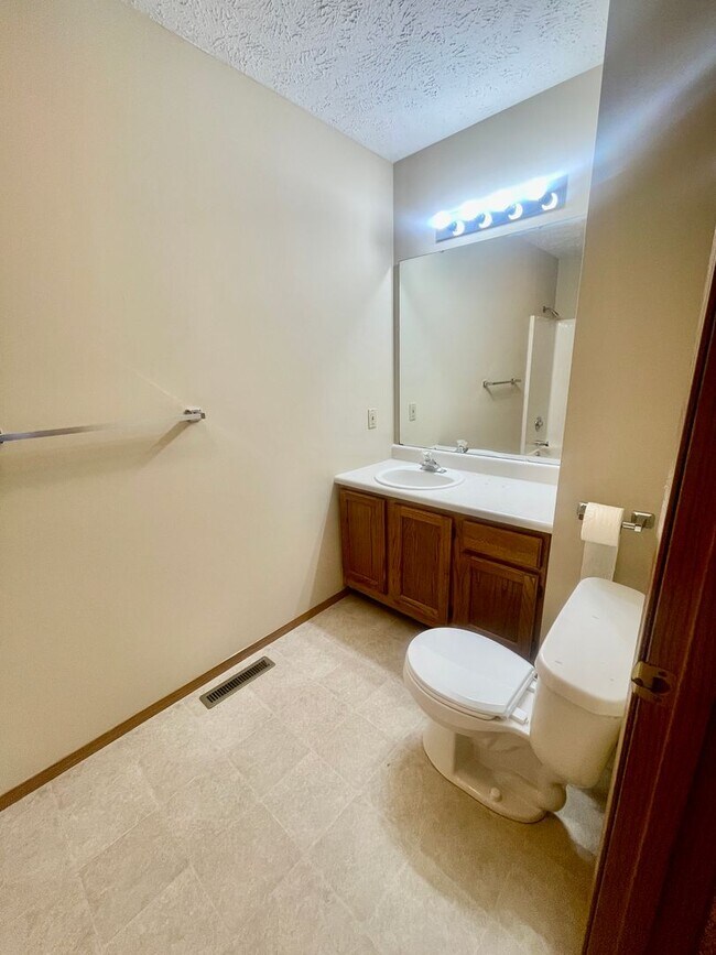 Building Photo - 4318 Penny Ct