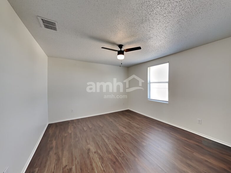 Building Photo - 14847 Canyon Ridge Dr