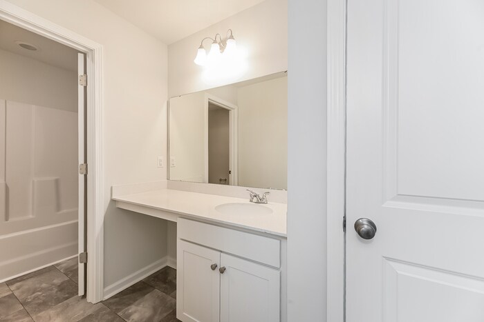 Building Photo - 105 Percheron Dr