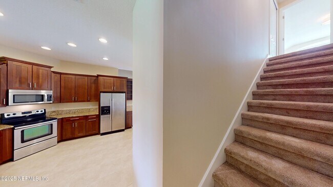 Building Photo - 4786 Yacht Ct