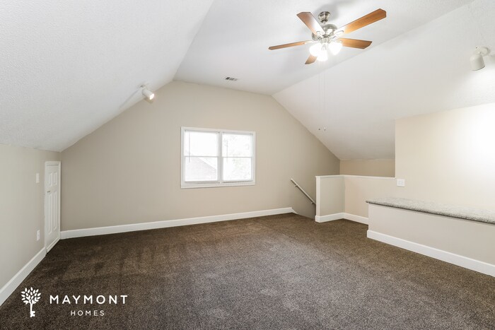 Building Photo - 2323 Casaba Dr