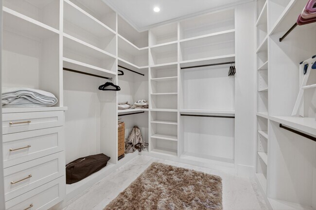 Building Photo - 3815 Seabreeze Ln