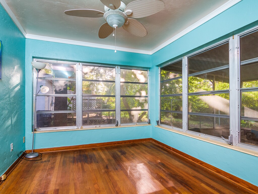 Building Photo - 3136 W EUCLID AVE N