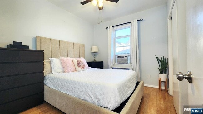 Building Photo - 11 Banta Ave