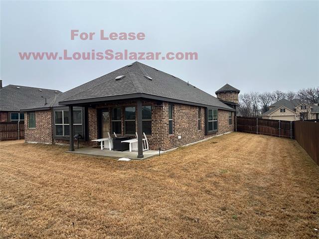 Building Photo - 1905 Sunflower Dr