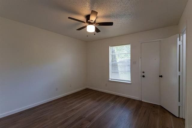 Building Photo - 741 Woodland Ct